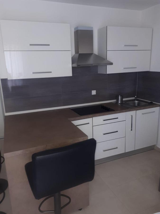 Studio Apartman Labrador Vodice Extérieur photo