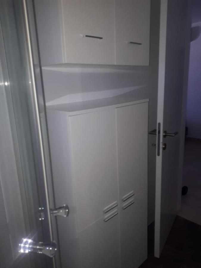 Studio Apartman Labrador Vodice Extérieur photo
